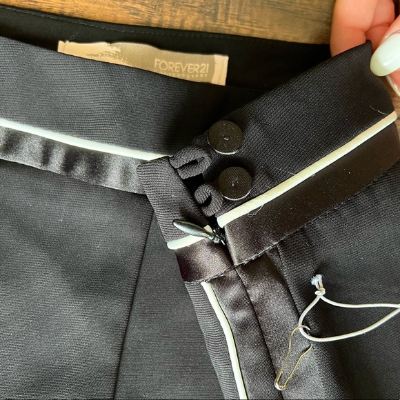 Forever 21 Black Shorts - Picture 3 of 4